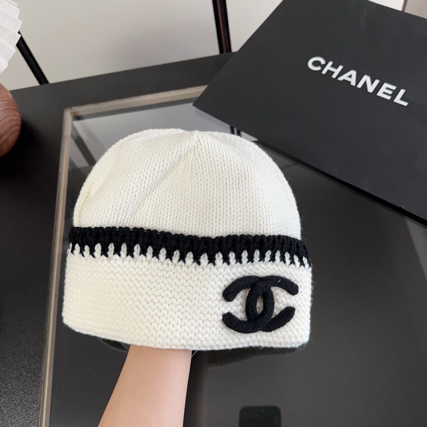 M1R86C26 Popular hats