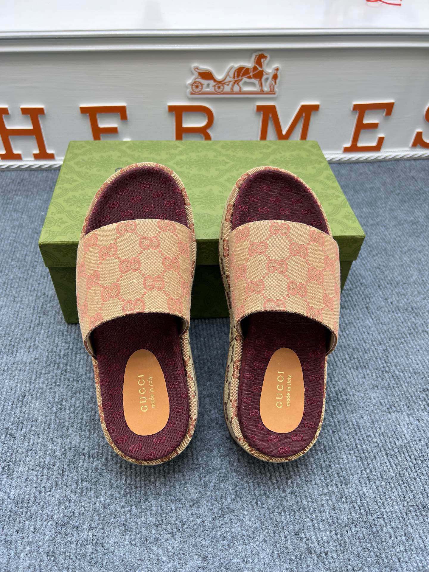 Z5ZB122 Popular slippers  Sole thickness 5.5cm