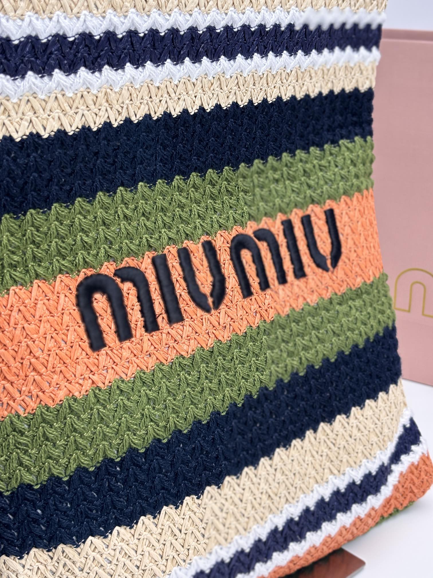 B1X104A77 Popular   Woven Bag