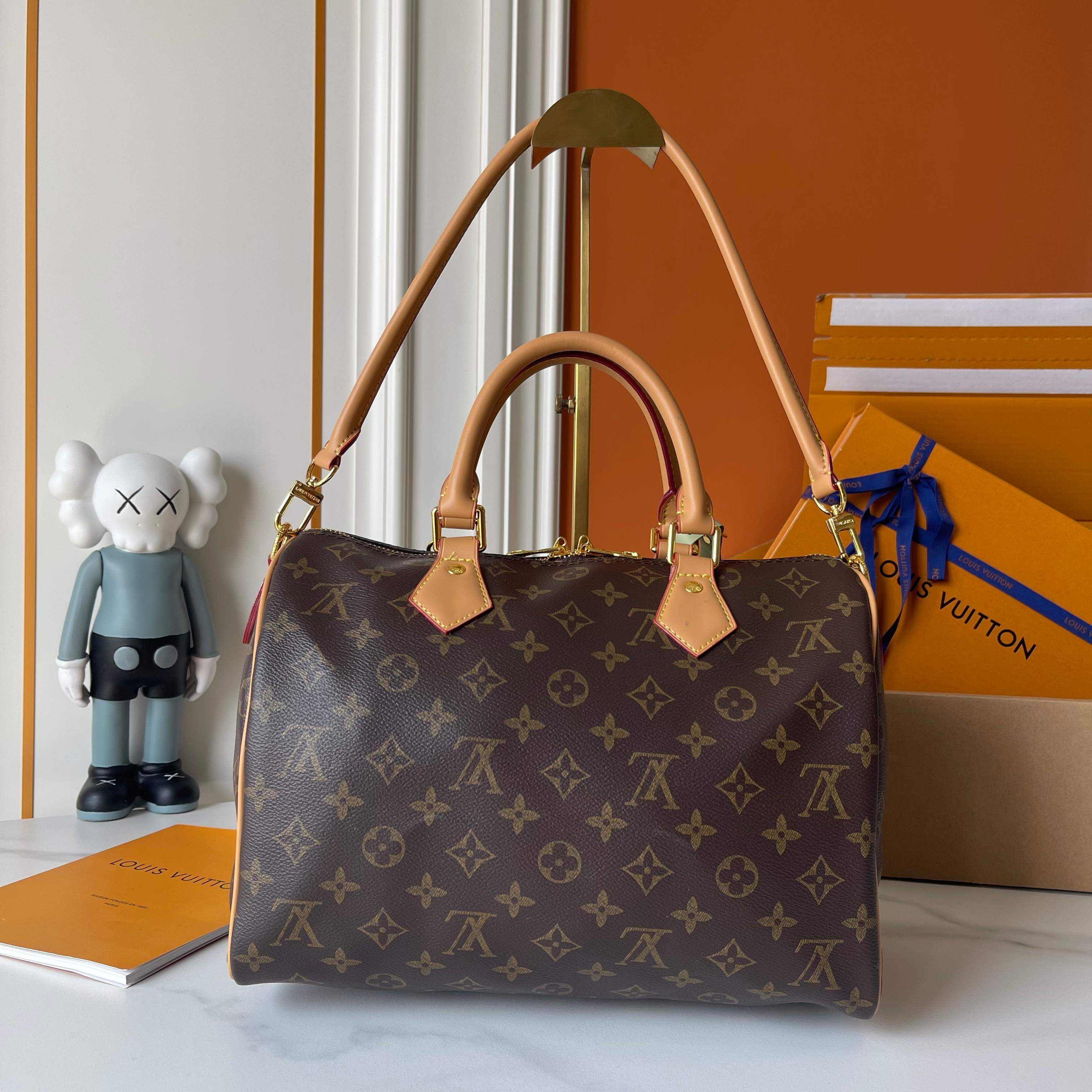 B1N86E8 Popular leather bag