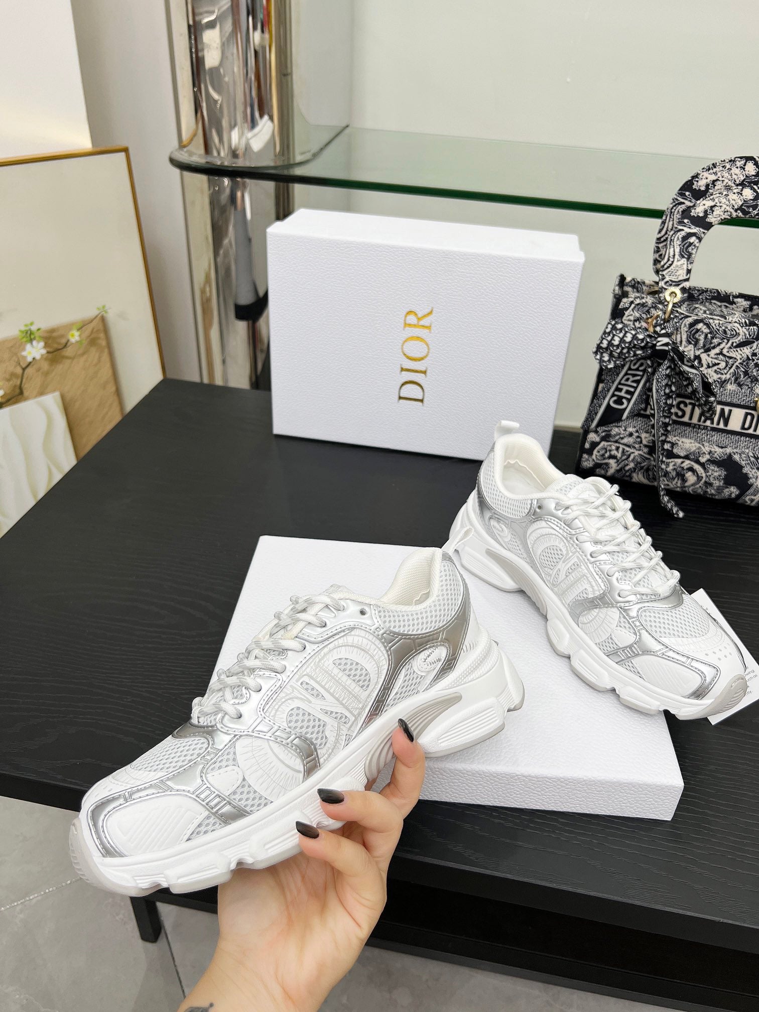 Z2Q105D312 Popular high-quality Shoes