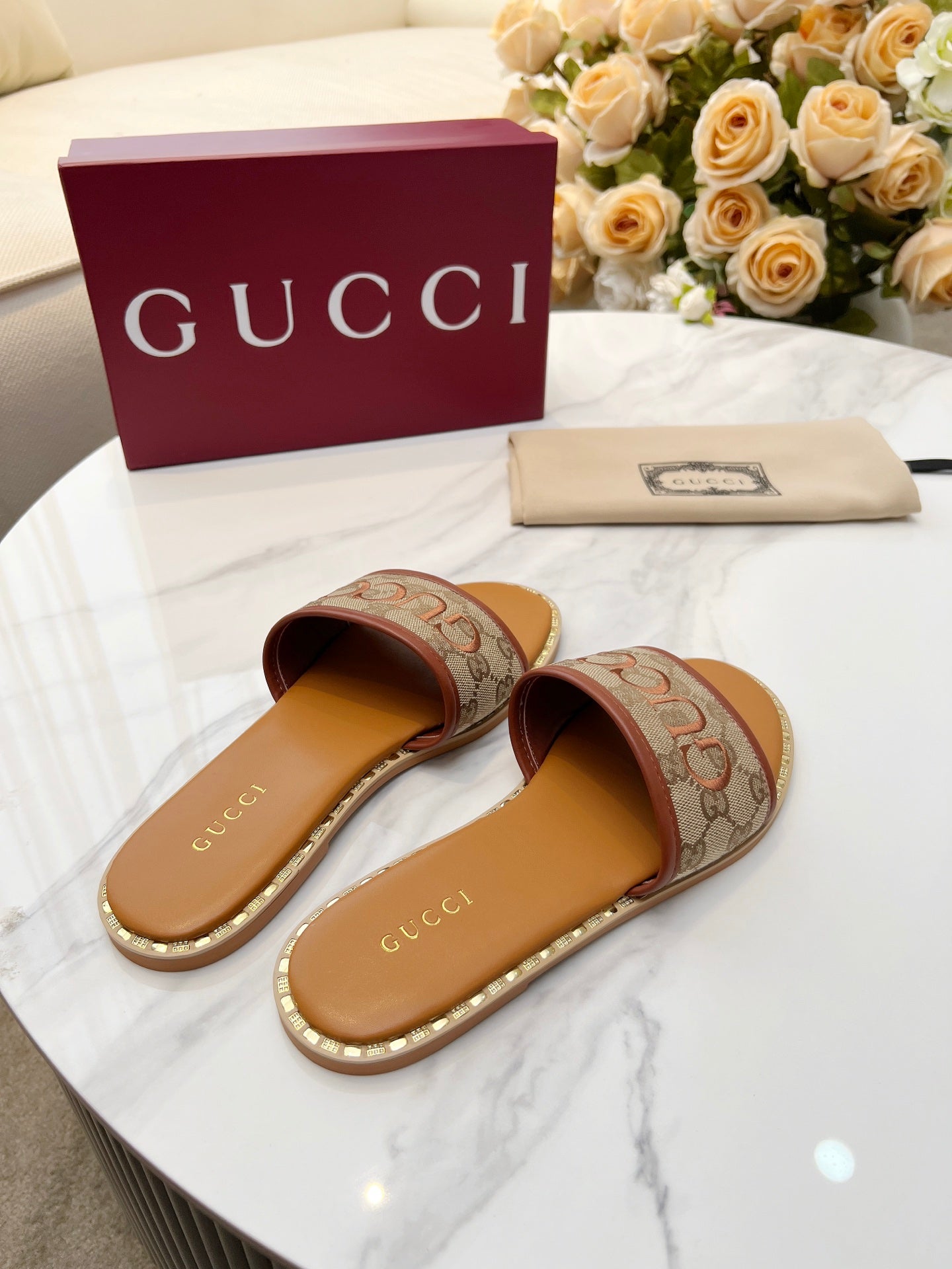 Z2Q55B29 Popular high-quality  Shoes