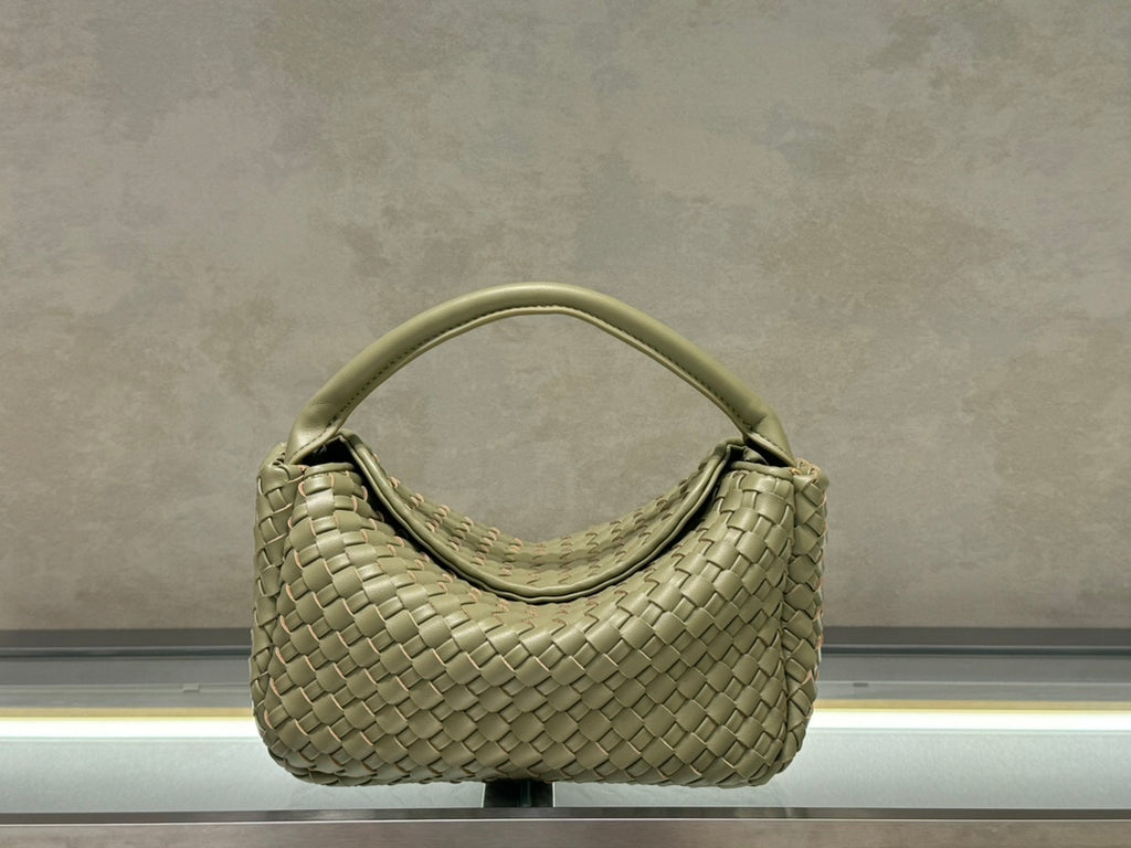 B1X104A83 Popular  leather bag
