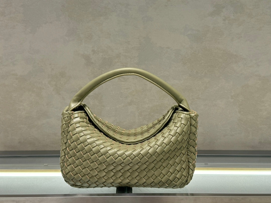 B1X104A83 Popular  leather bag