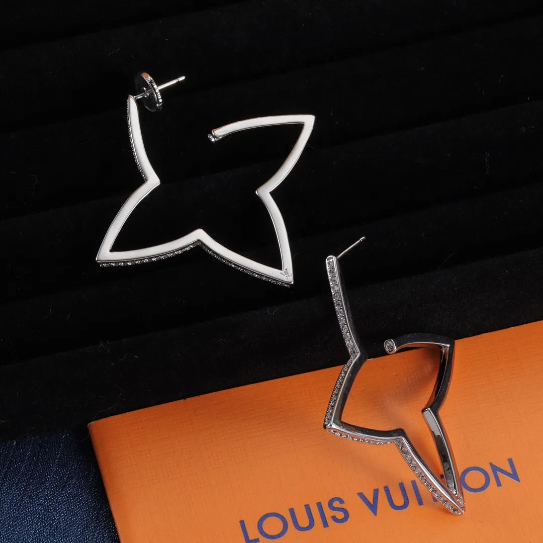 X1Z54E326E Popular Earrings