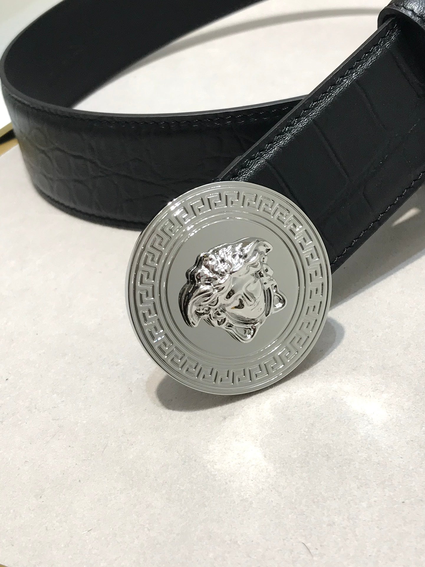 P1Q64V83 Popular   High quality belt With full package
