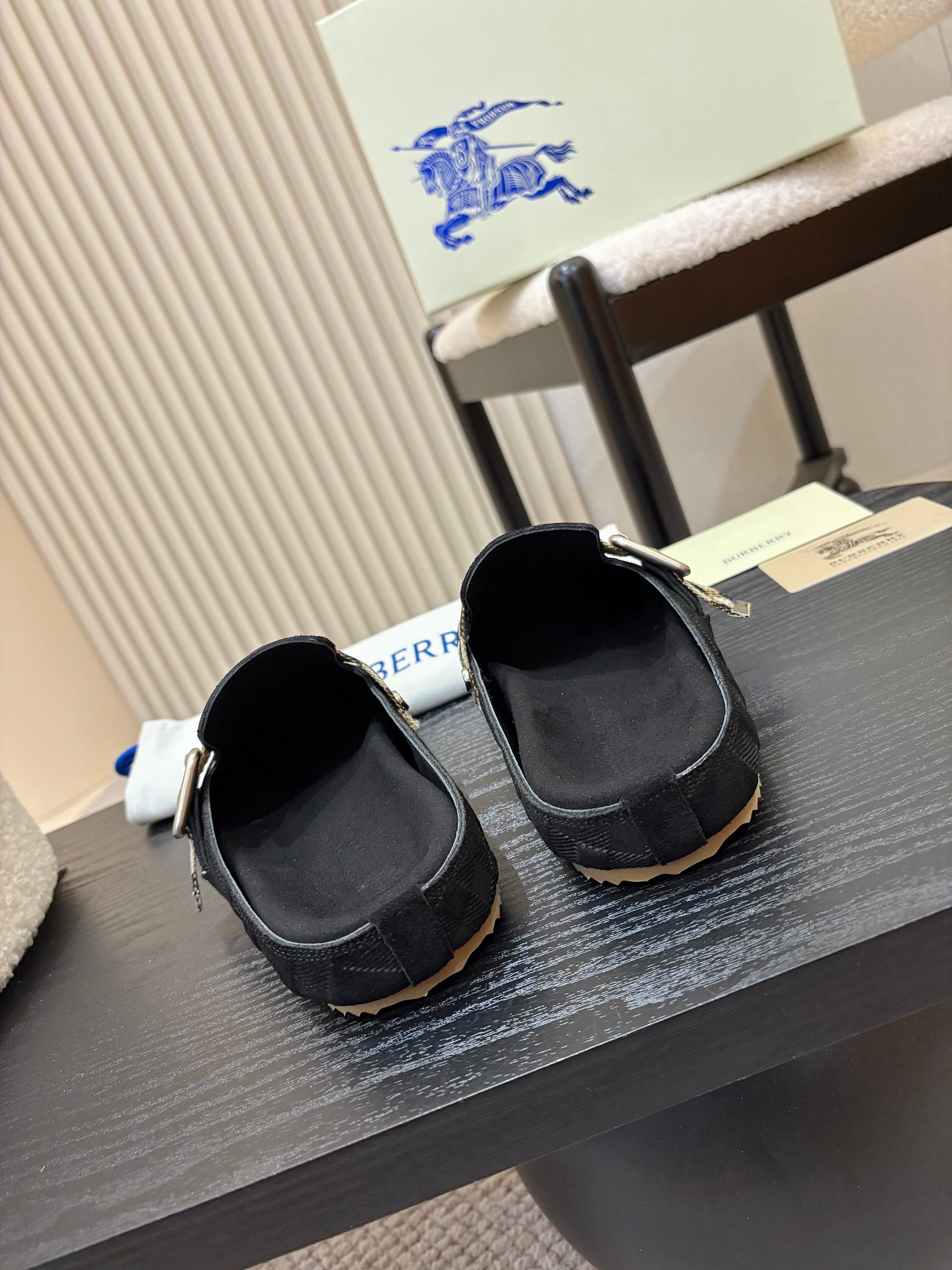 Z2Q105R243 Popular high-quality  Shoes