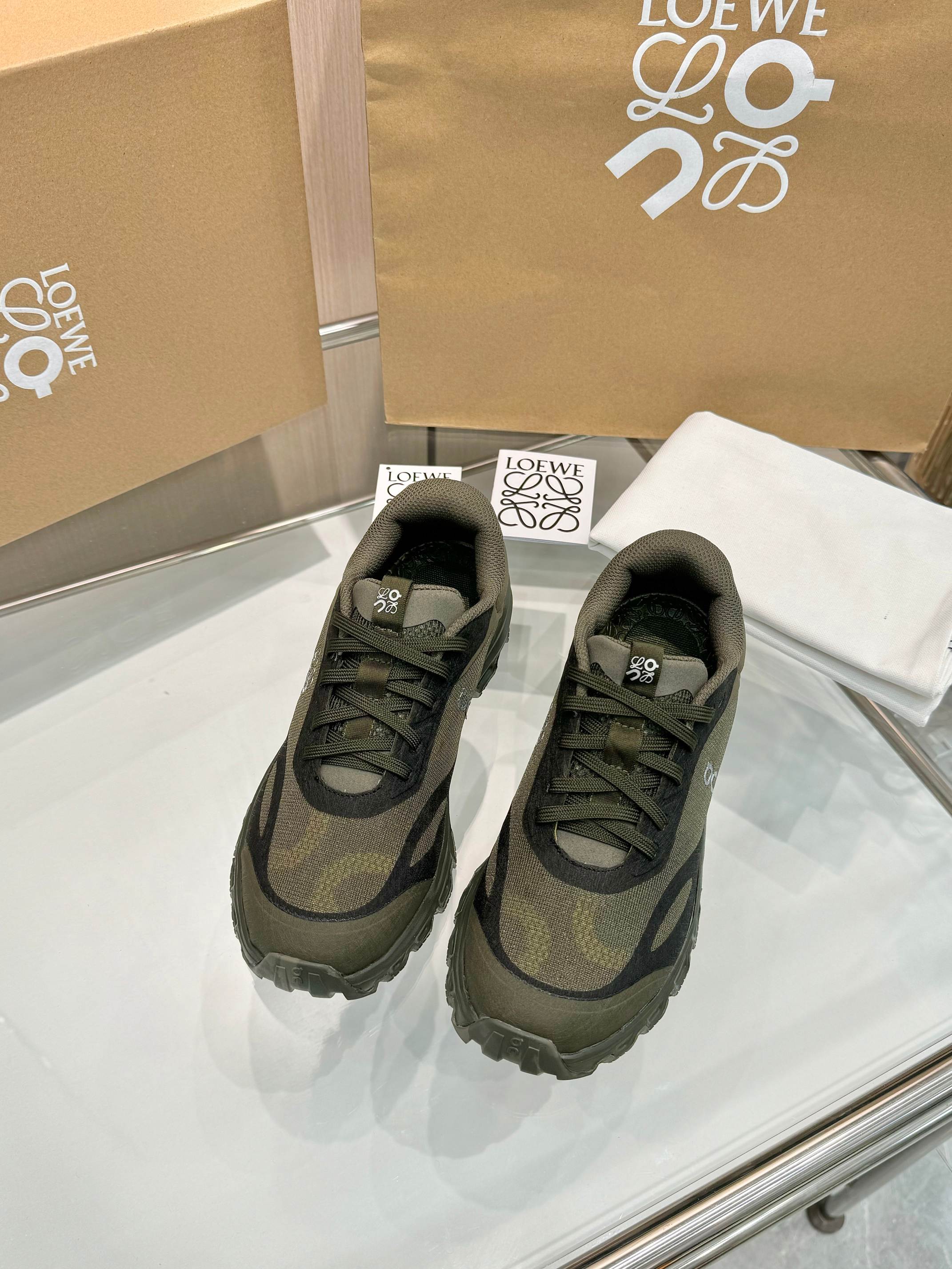 Z1Q95C19  Popular  shoes