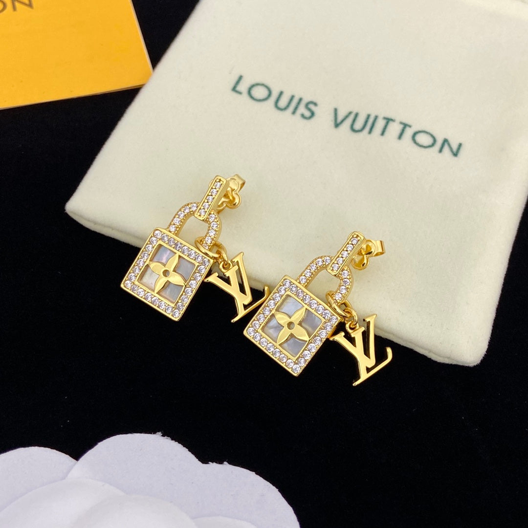 X1Z95E59E Popular Earrings