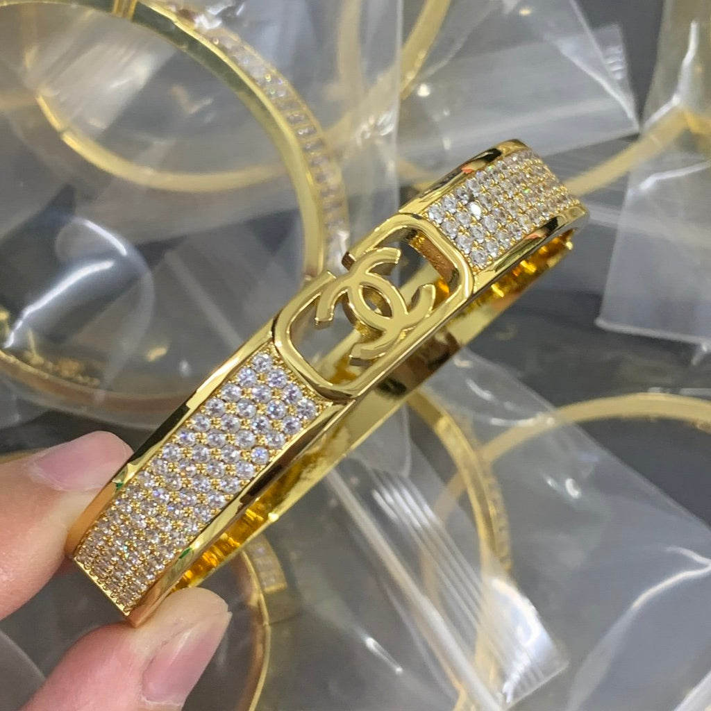 X1X54C63K  Popular Bracelets