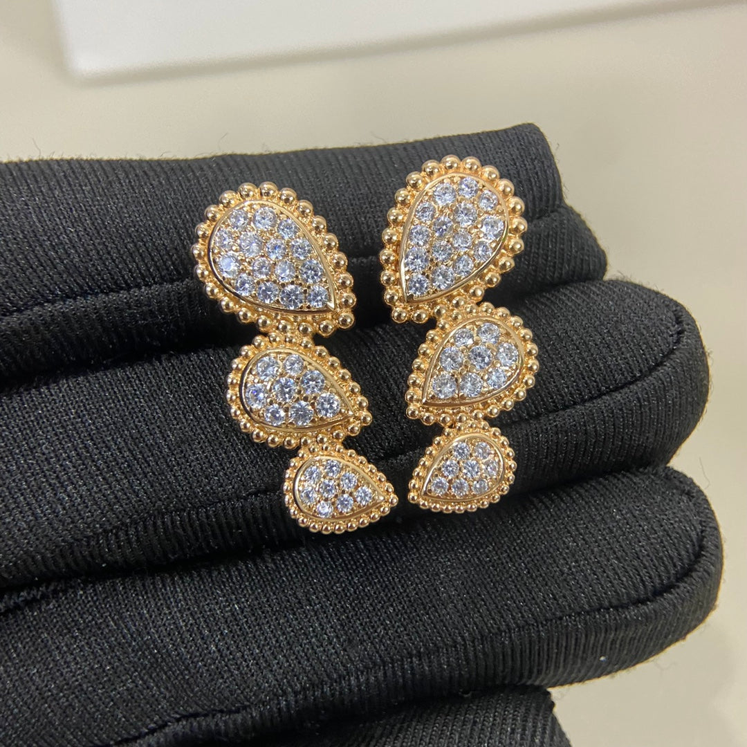 X1Z95A32E Popular Earrings