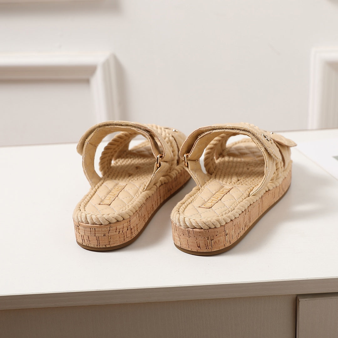 Z2R45C16 Popular genuine leather sandals