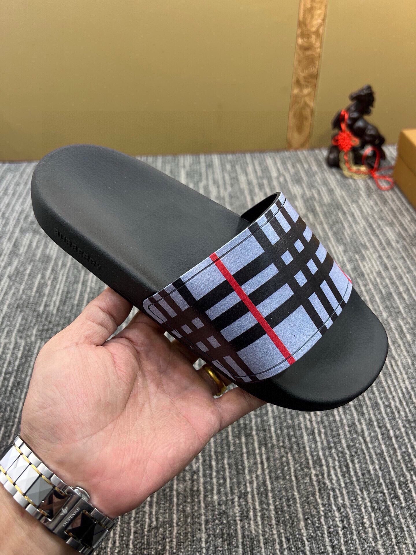 Z5Z35R258 Popular Slippers