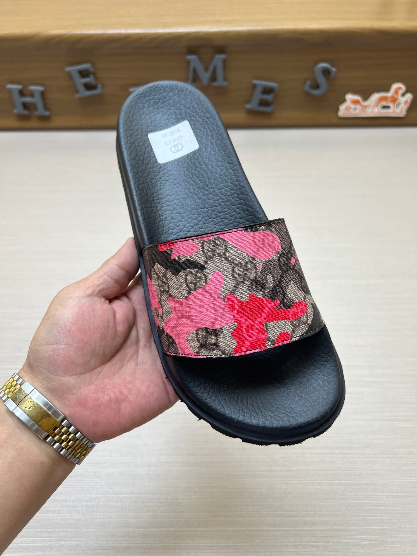 Z5X76B4 Popular slippers