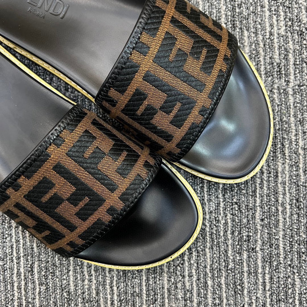 Z5XF105 Popular Slippers