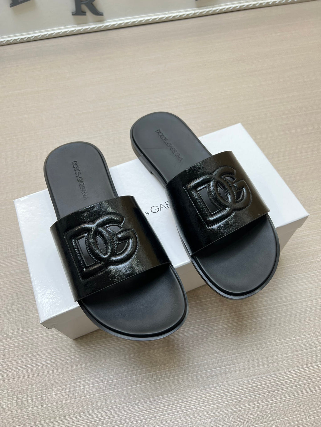 Z5ZA64 Popular slippers