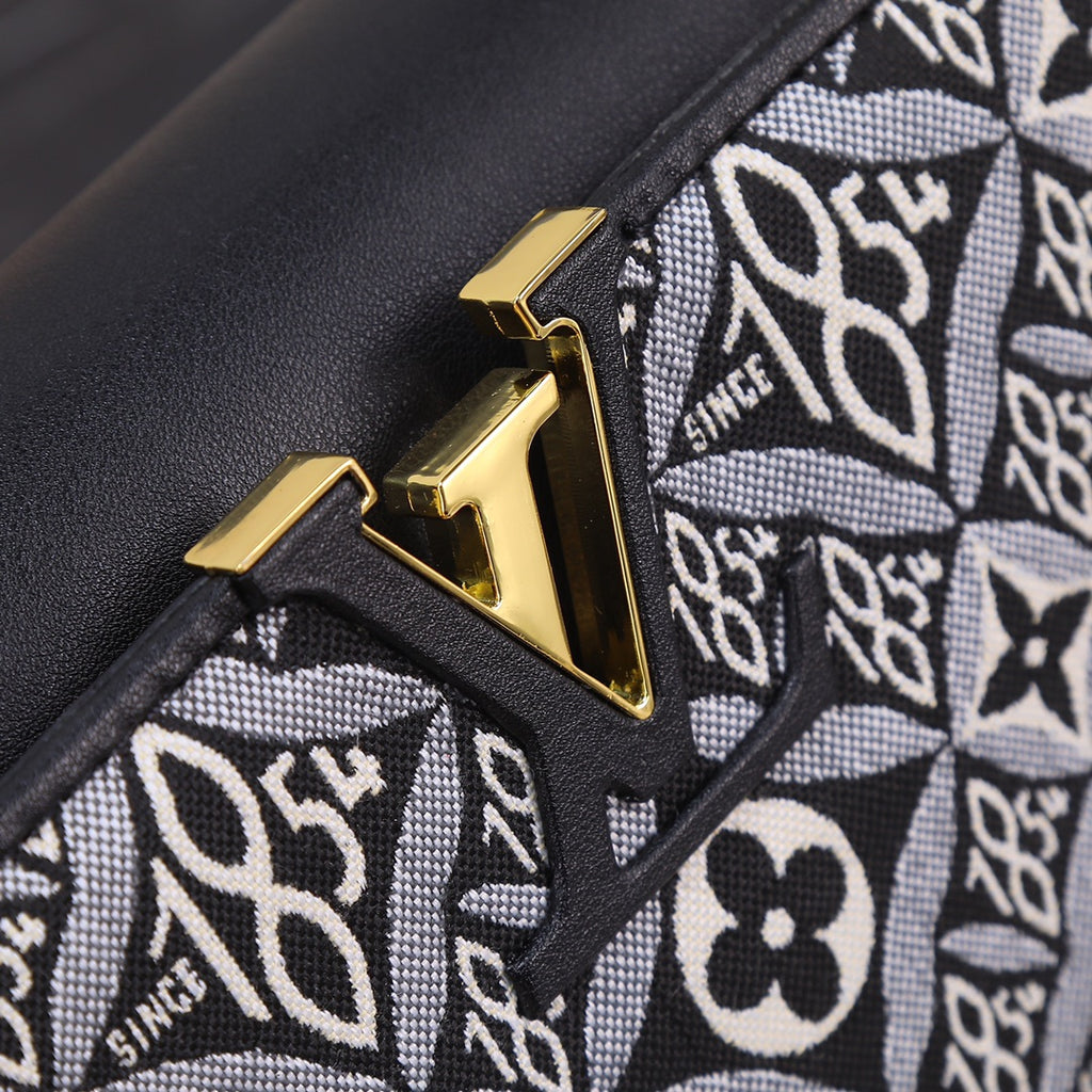 B1X54E441 Popular  leather bag
