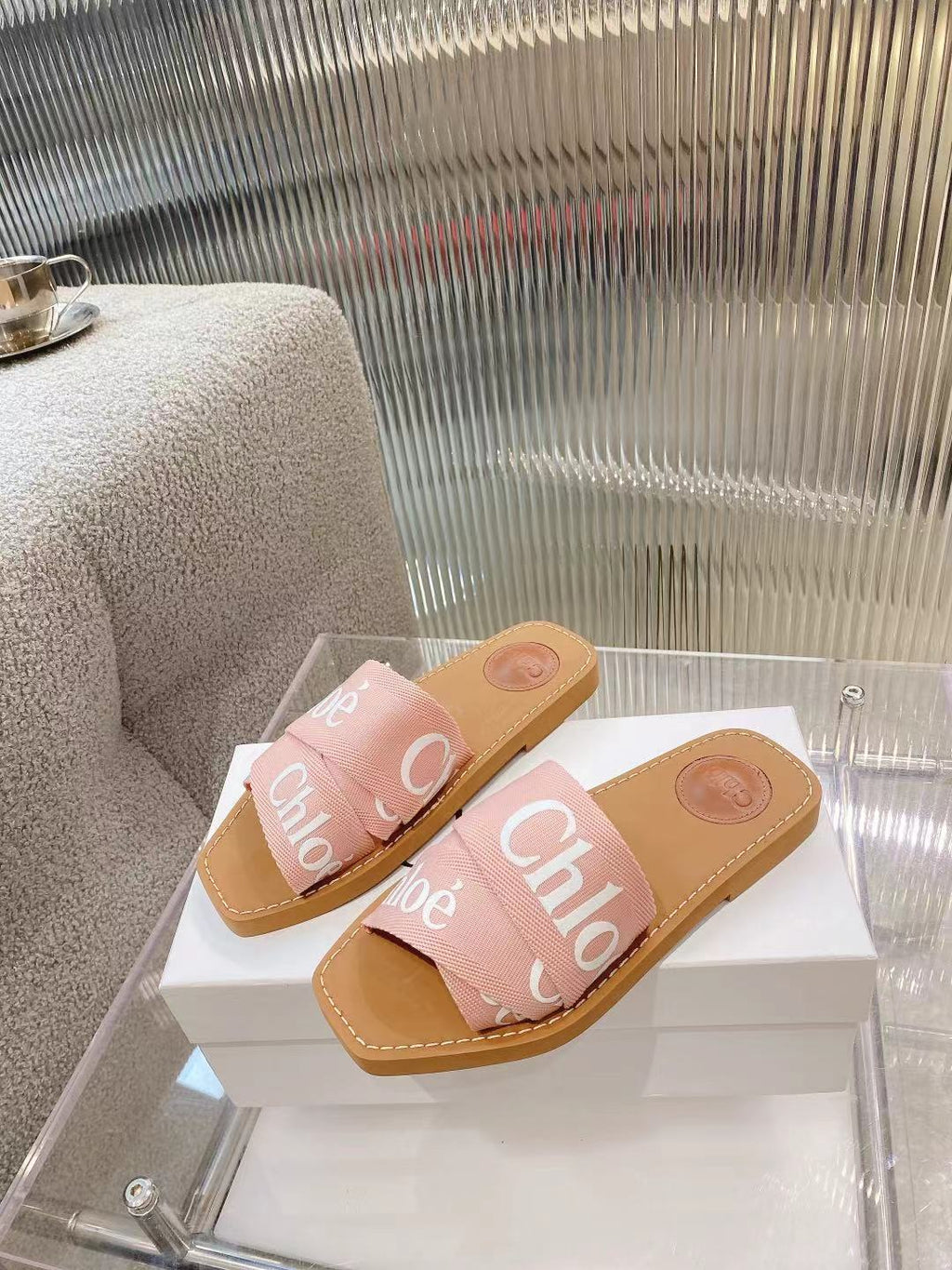 Z2Q55CL53  Popular  leather  shoes