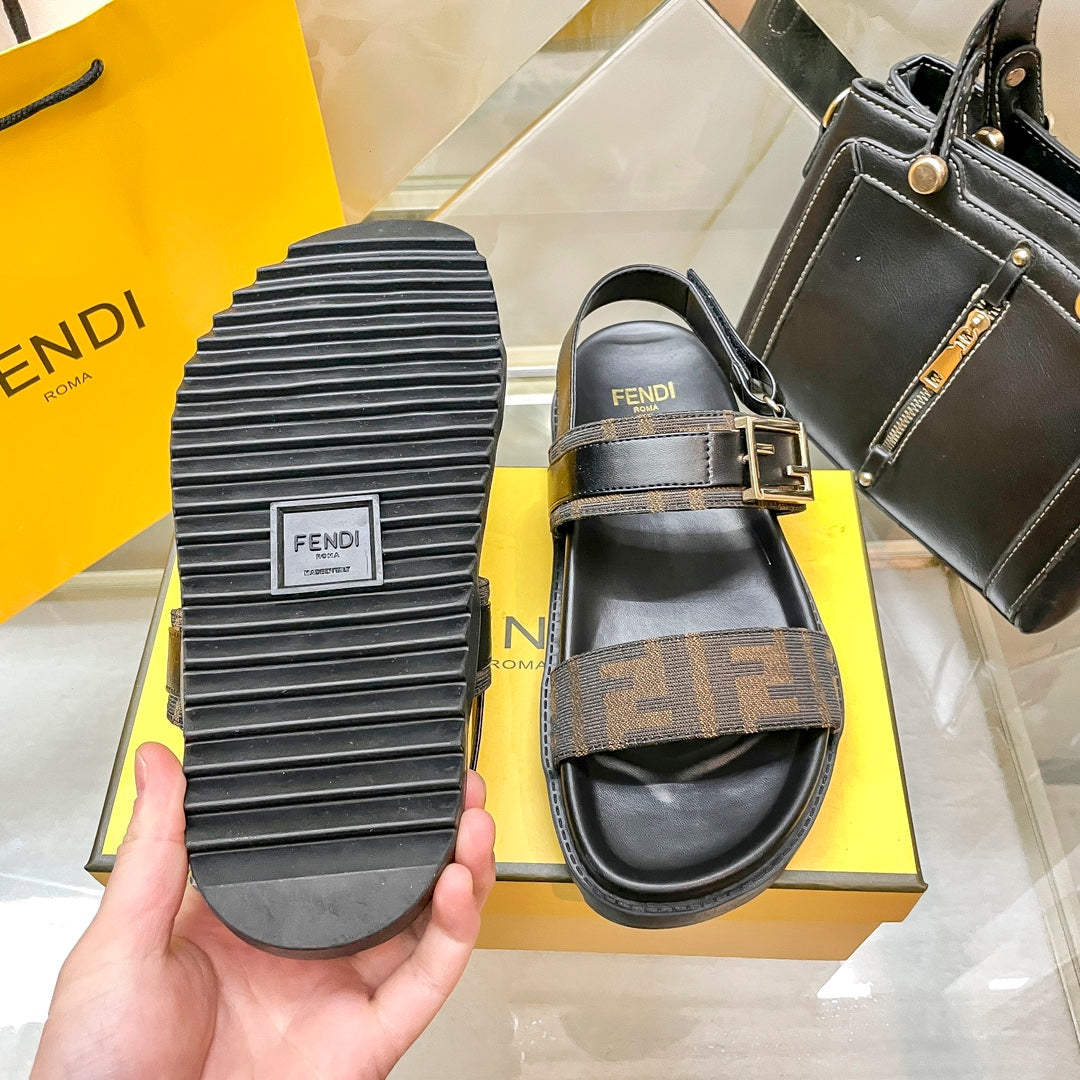 Z1Z54F71 Popular sandals