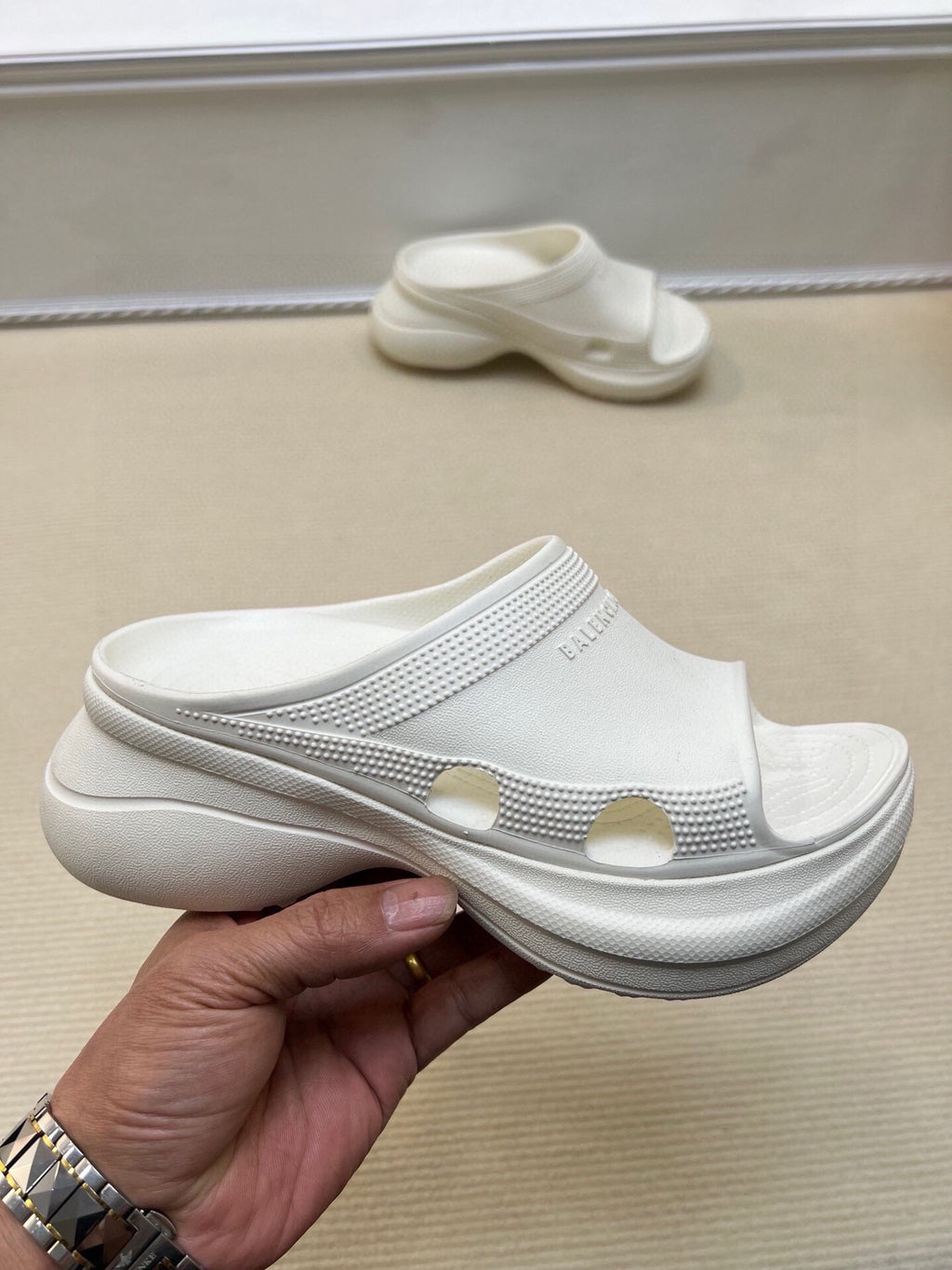 Z5ZJ41 Popular slippers Sole thickness 6cm