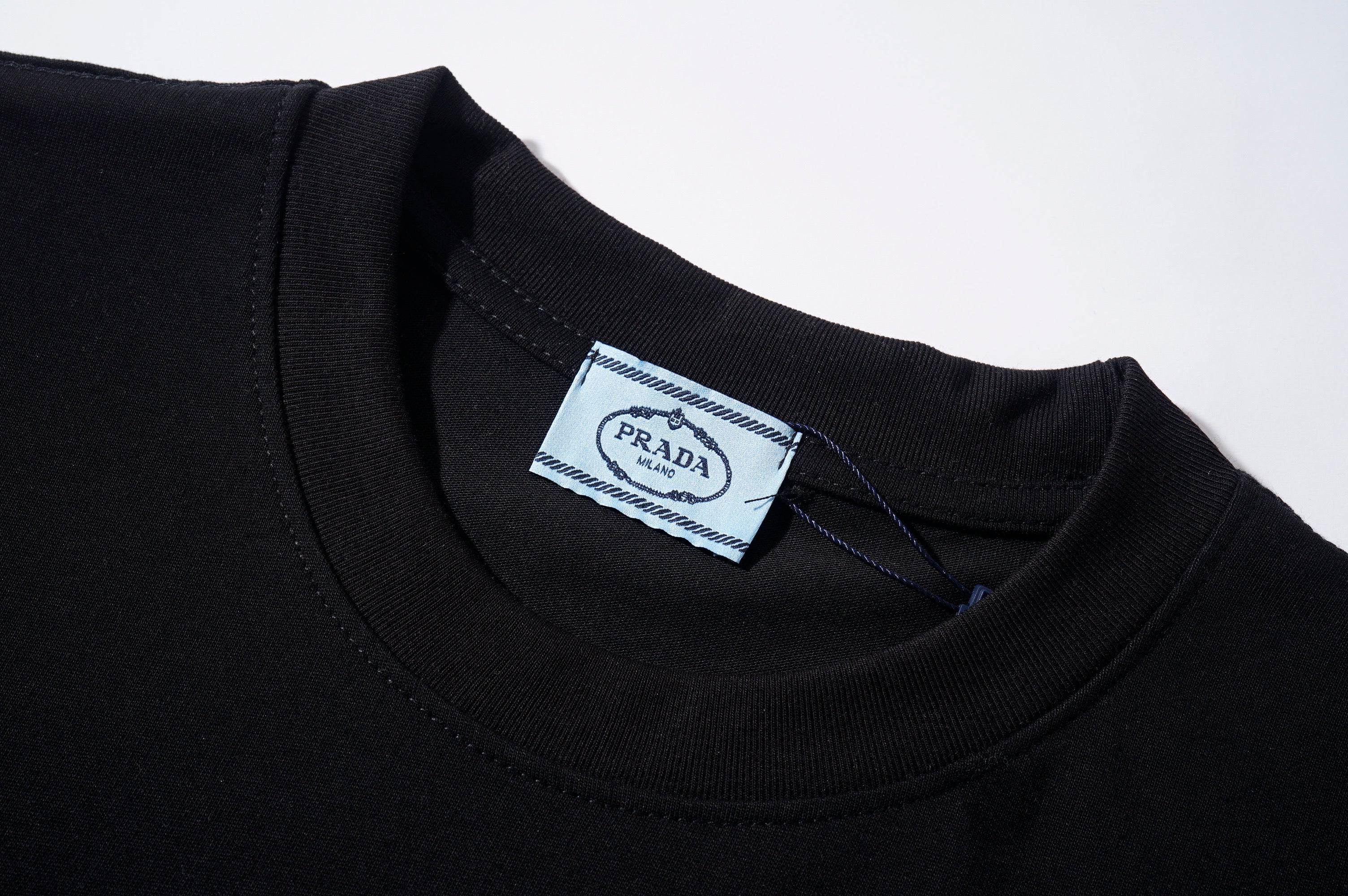 U1W25P24  Popular T-shirts