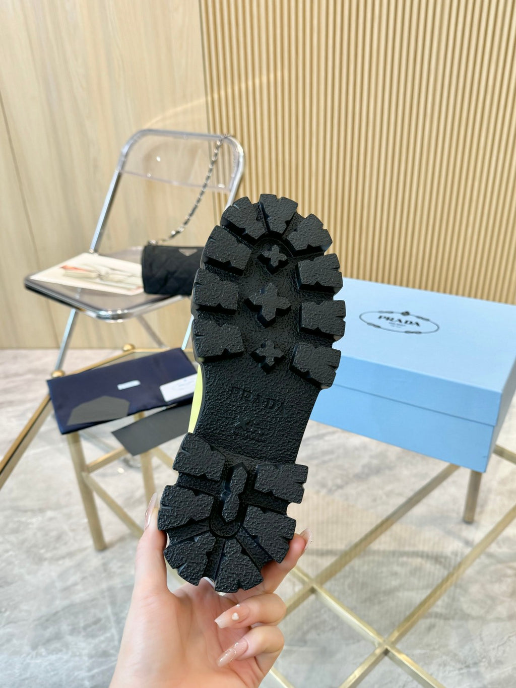 Z2Z85PD42  Popular high quality shoes