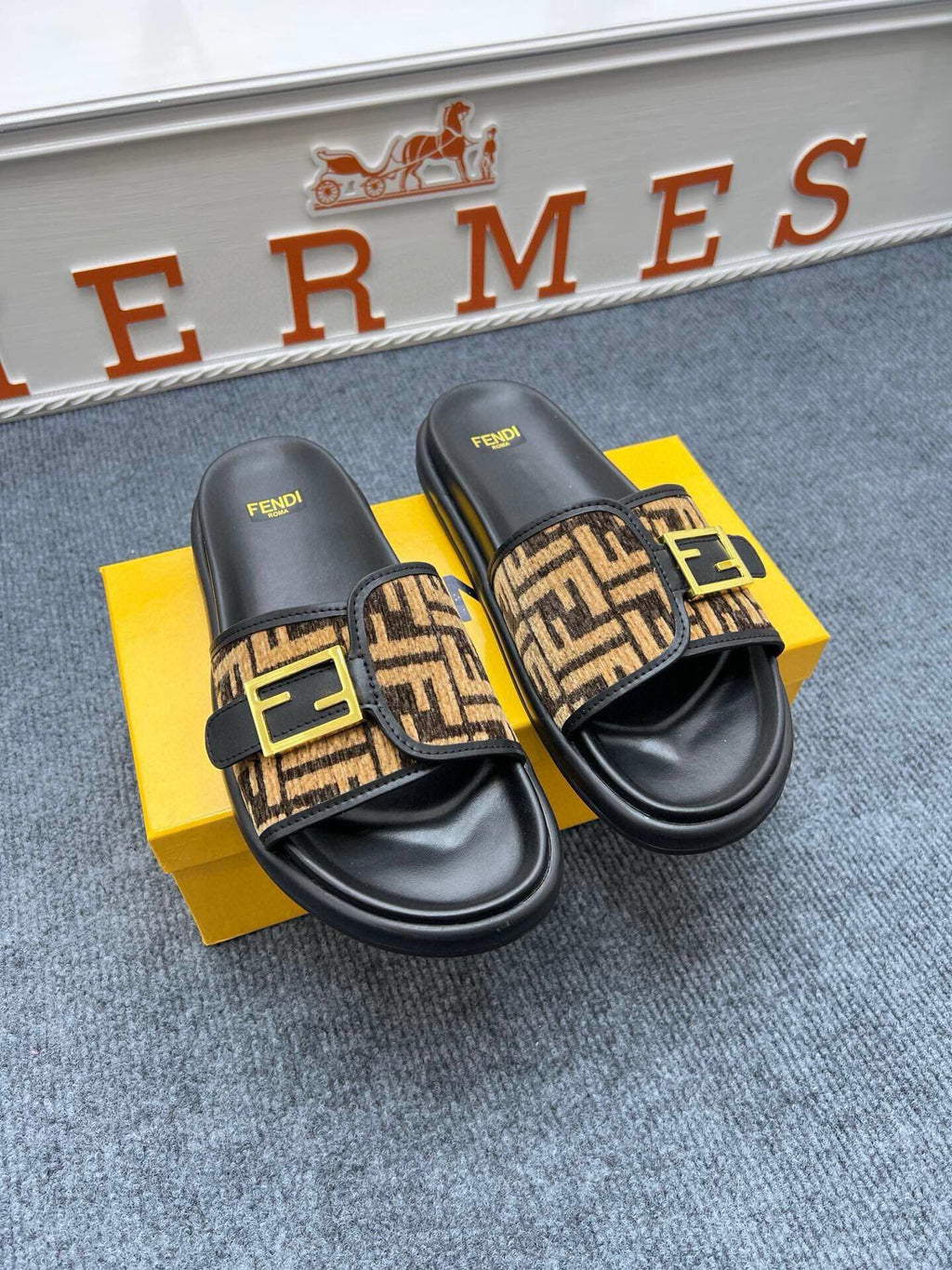 Z5ZF37 Popular slippers