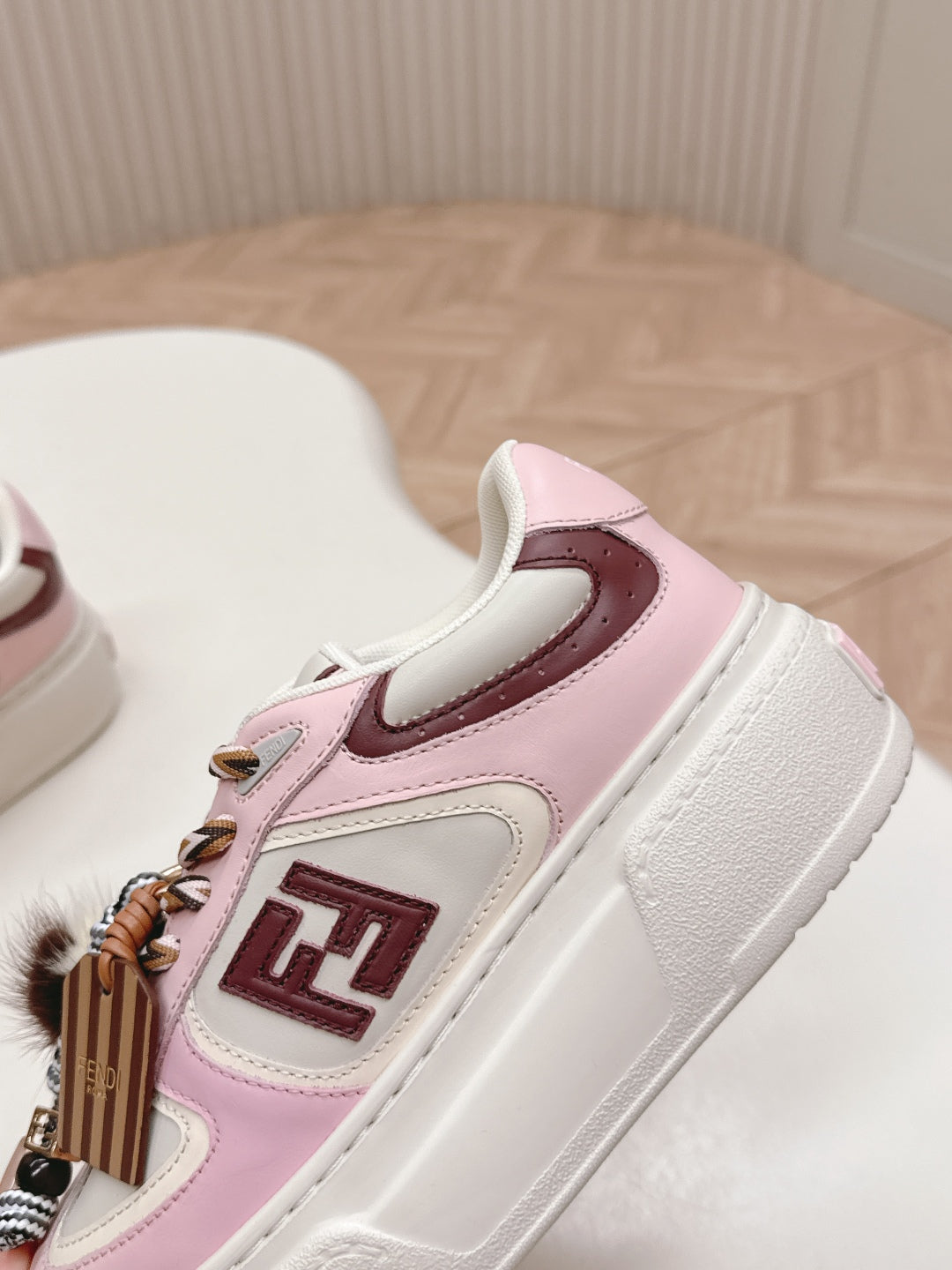 Z2Q105F417 Popular high-quality Shoes
