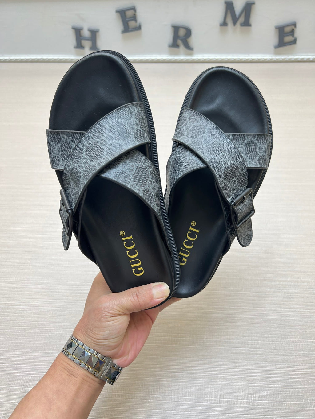 Z5ZB92 Popular slippers