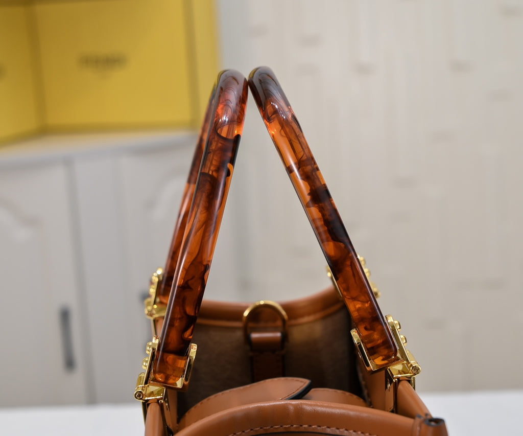 B1P36F101 Popular leather bag