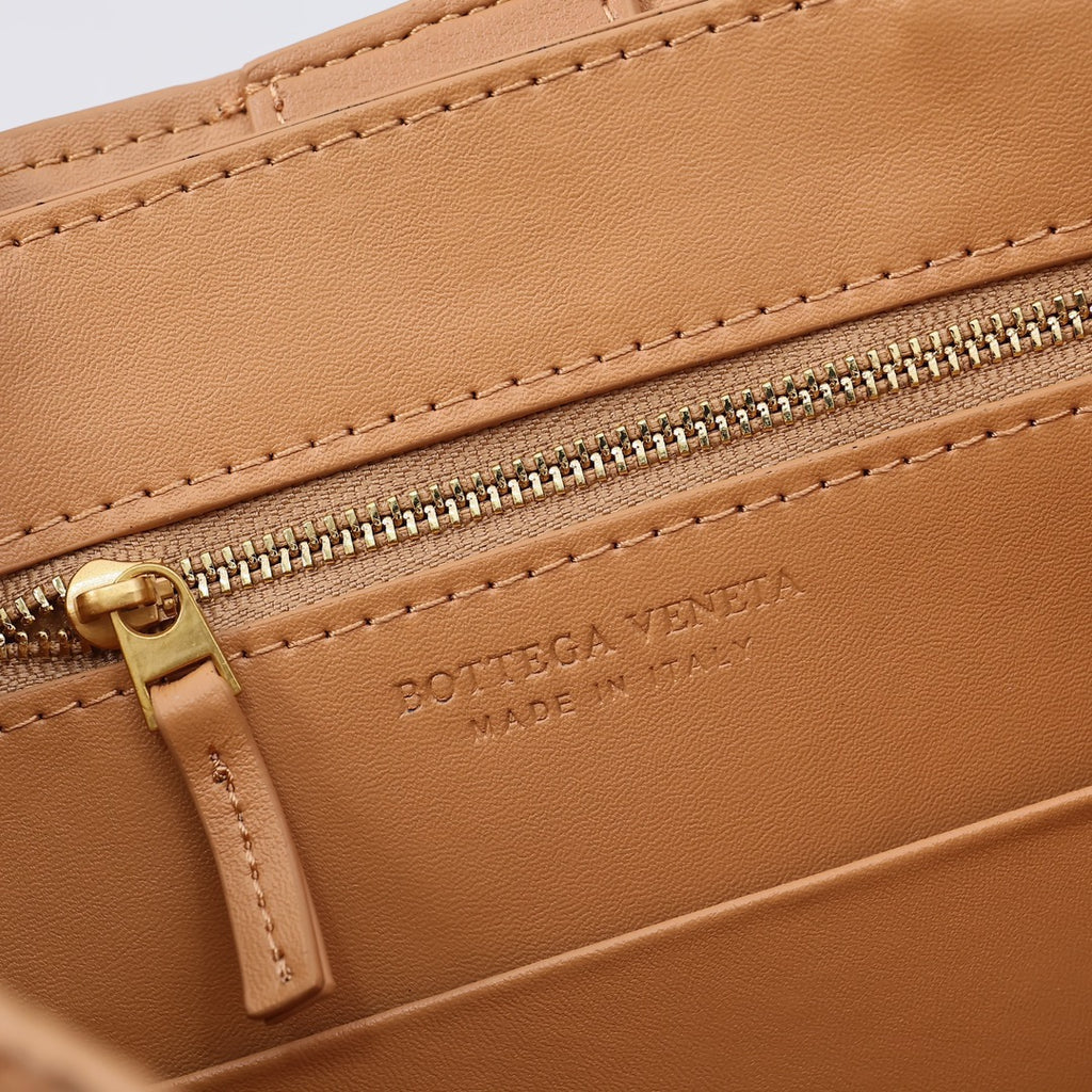 B1X104A81 Popular  leather bag