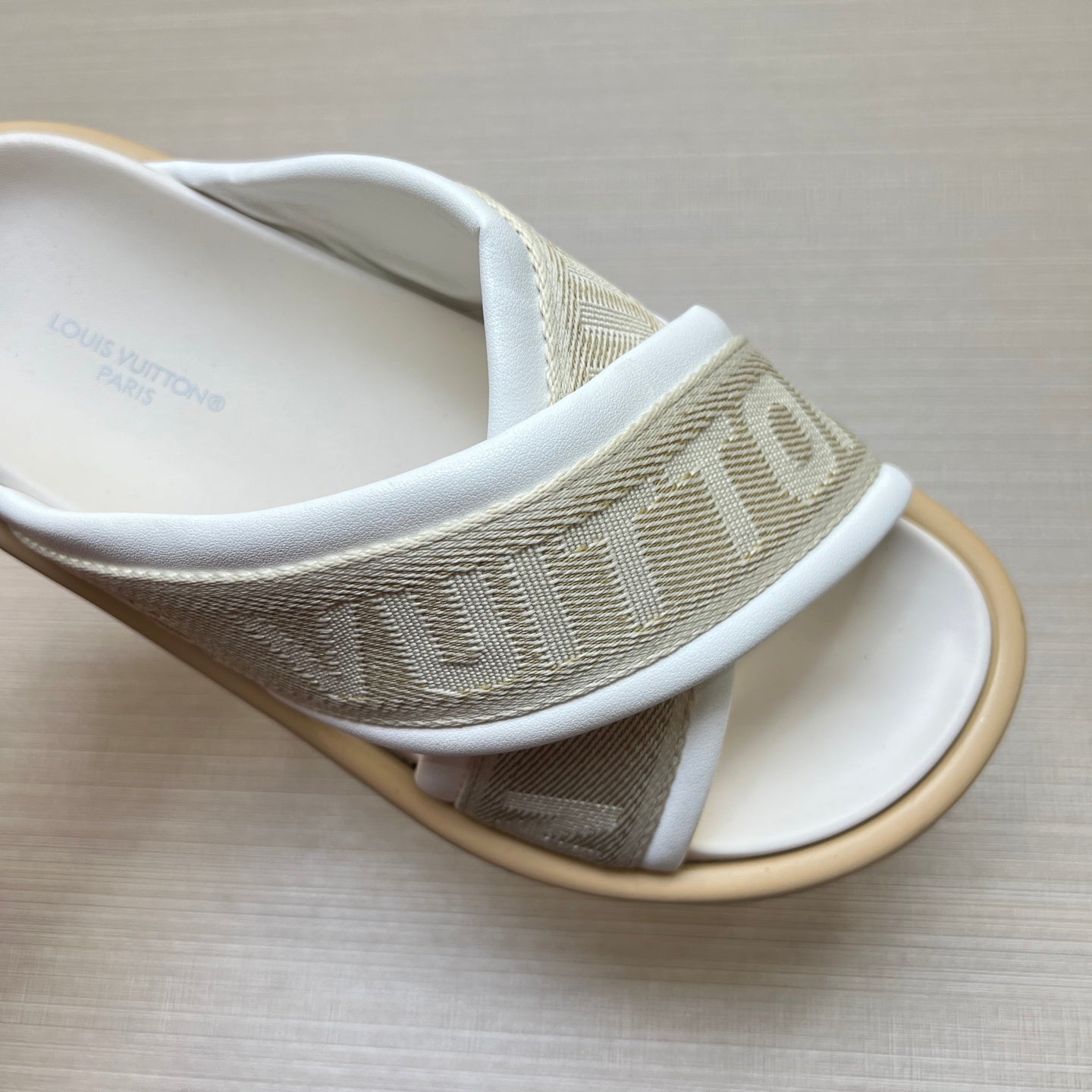 Z5Z35E271 Popular Slippers