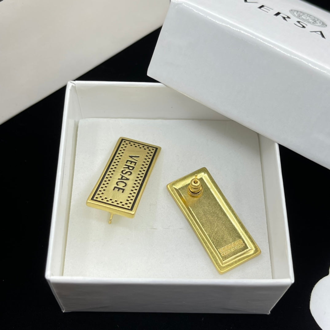X1Z94V974E Popular Earrings