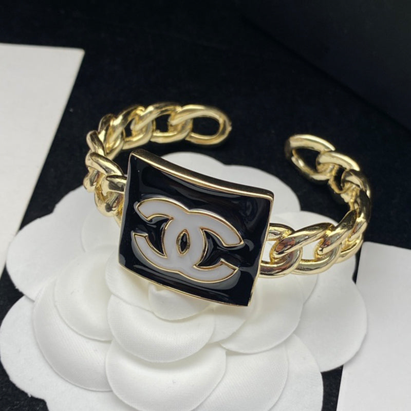 X1X83C567K  Popular bracelet