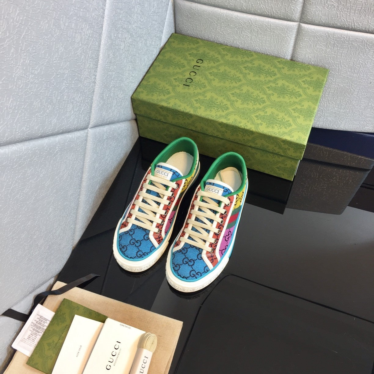 Z2Q105B211 Popular high-quality Shoes