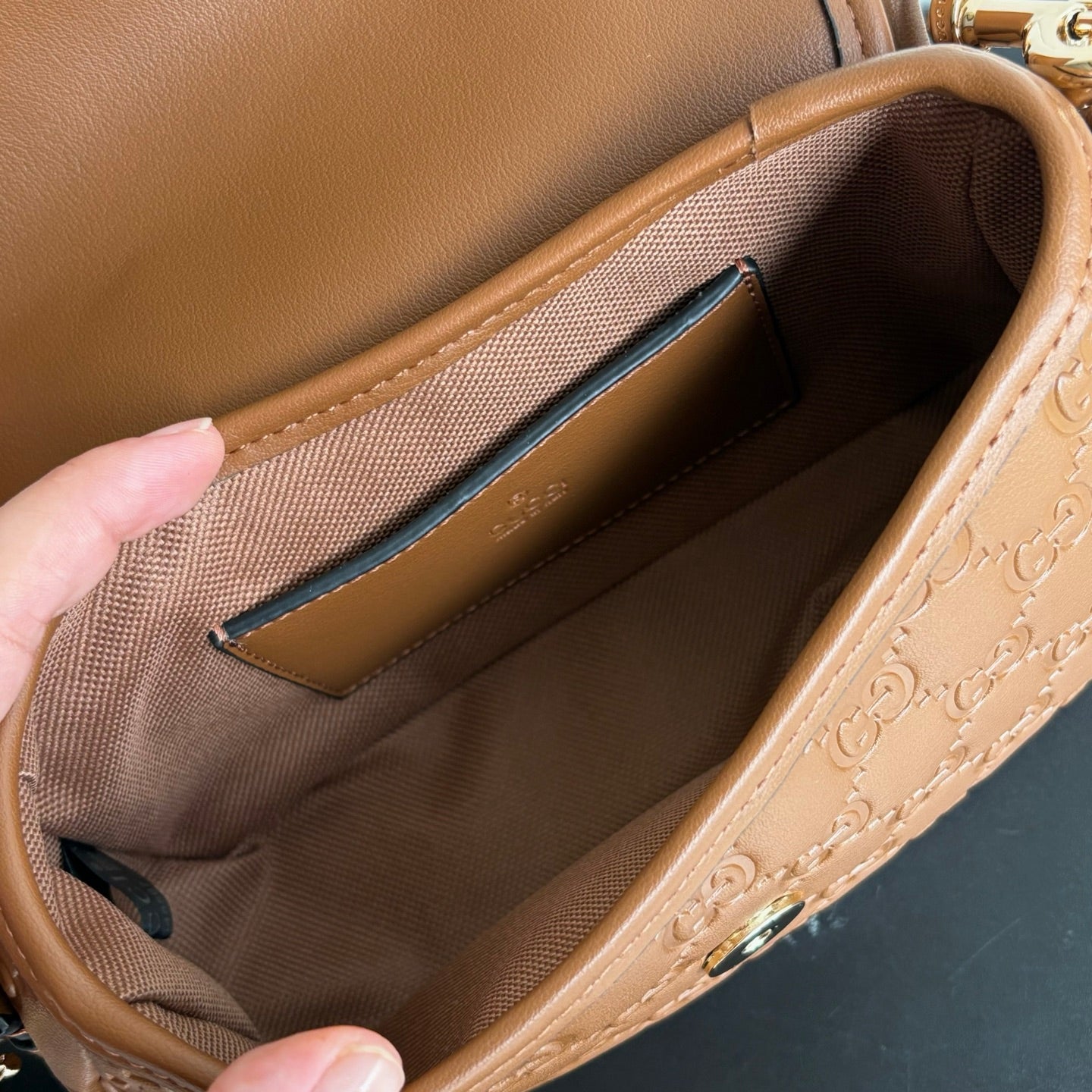 B1P36C60 Popular leather bag