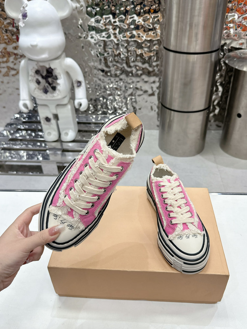Z2Q105A249 Popular high-quality Shoes