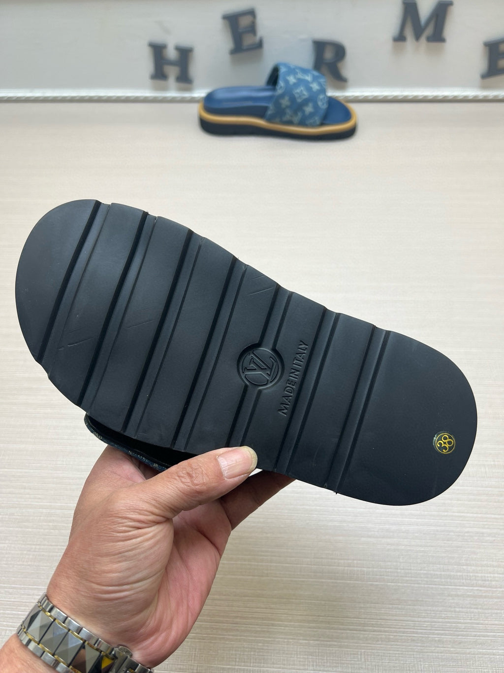 Z5ZE100 Popular slippers Sole thickness 5cm
