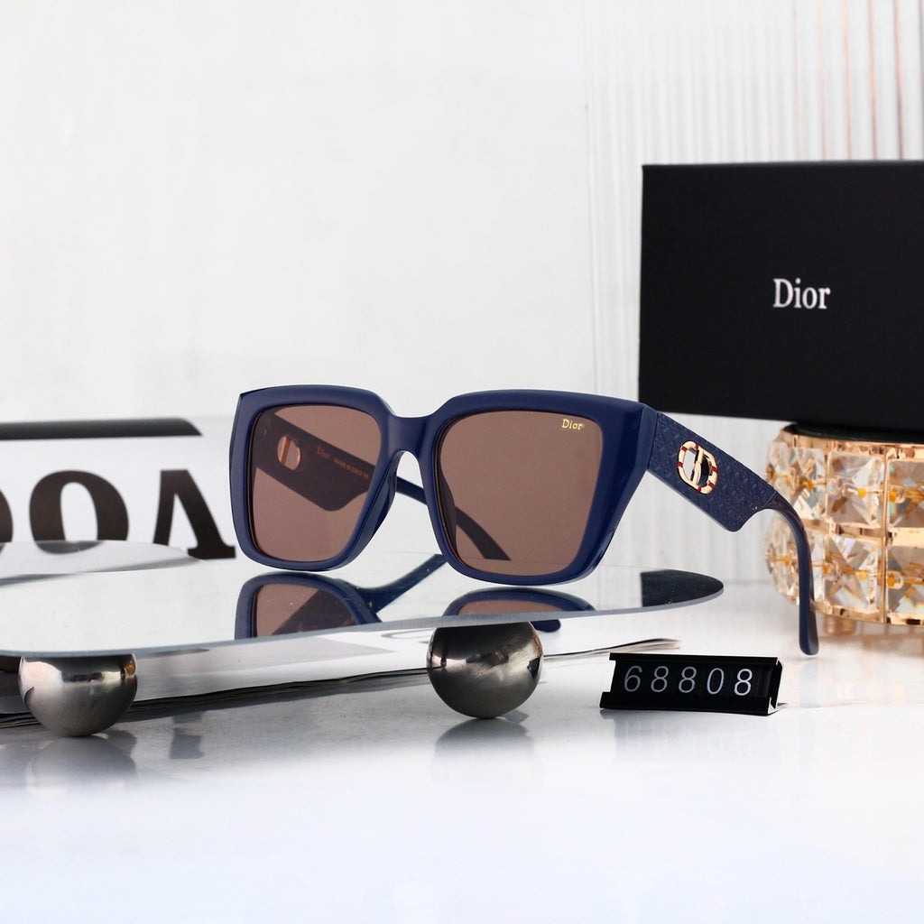 T1P56D55 Popular Sunglasses
