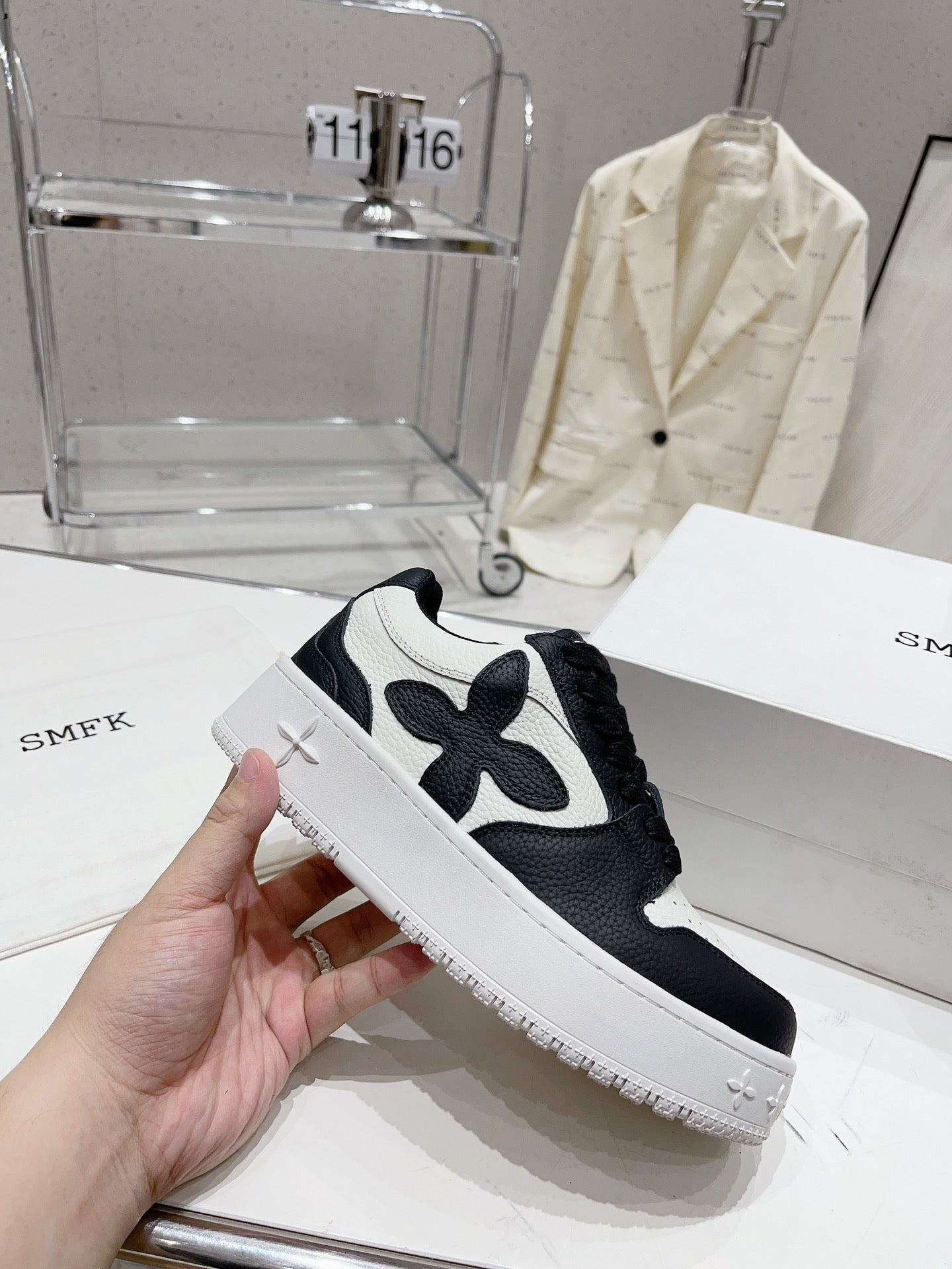Z1Q105A345 Popular  Shoes
