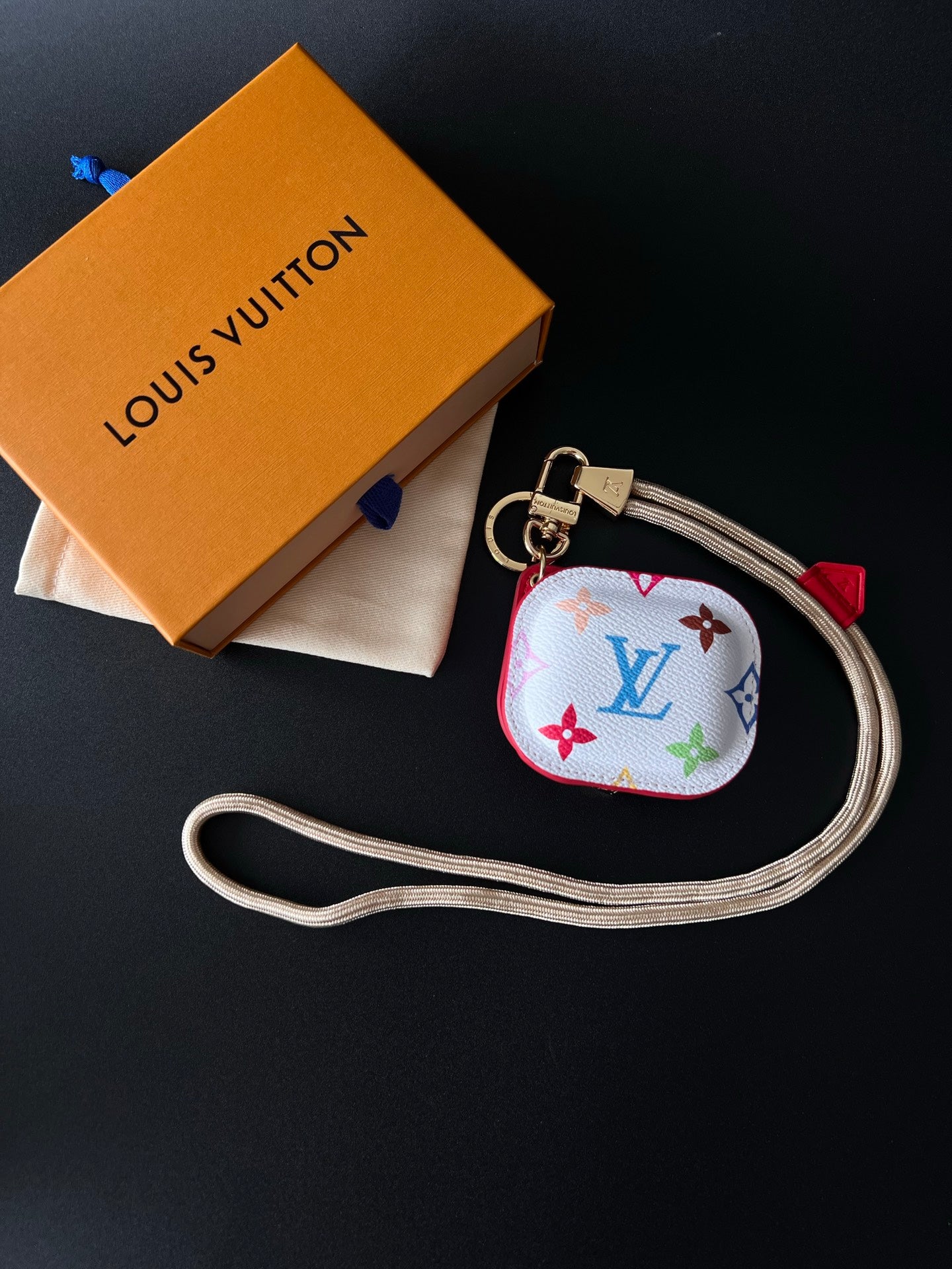 A1R76E66 Popular bag 's charms accessories