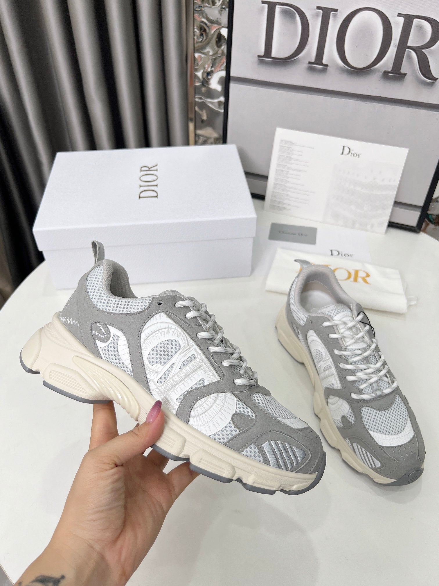 Z2Q105D314 Popular high-quality Shoes