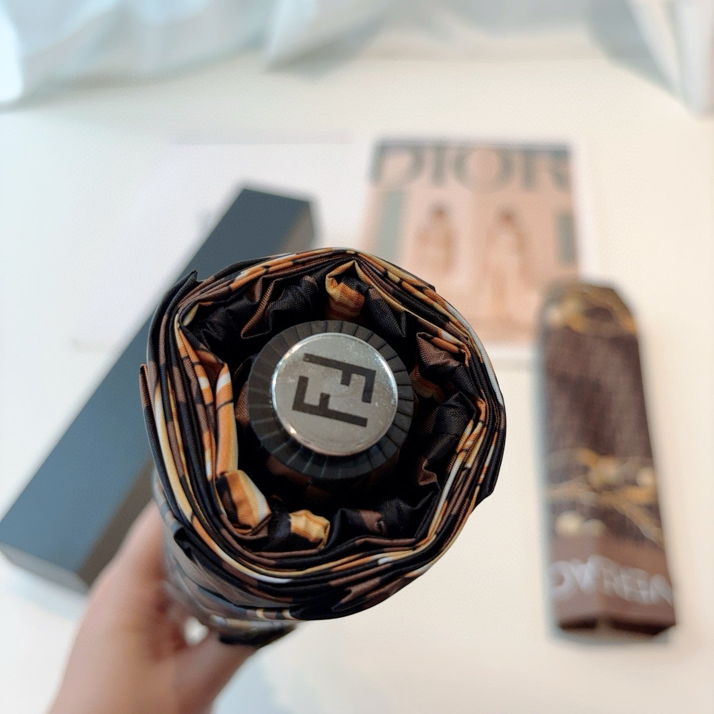 J1R85E119 Popular UV resistant umbrella
