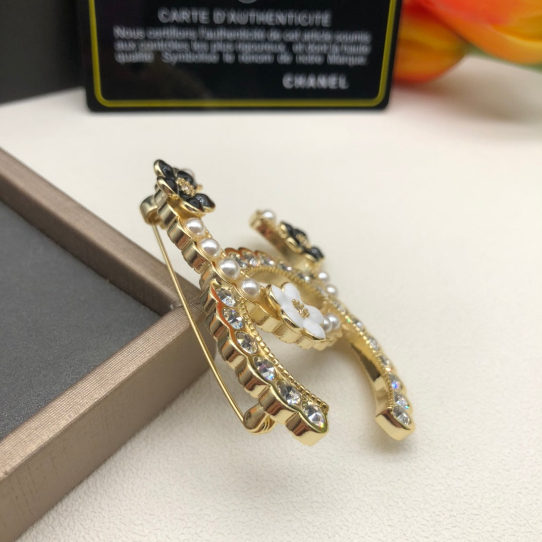 X14C874   Popular Brooch