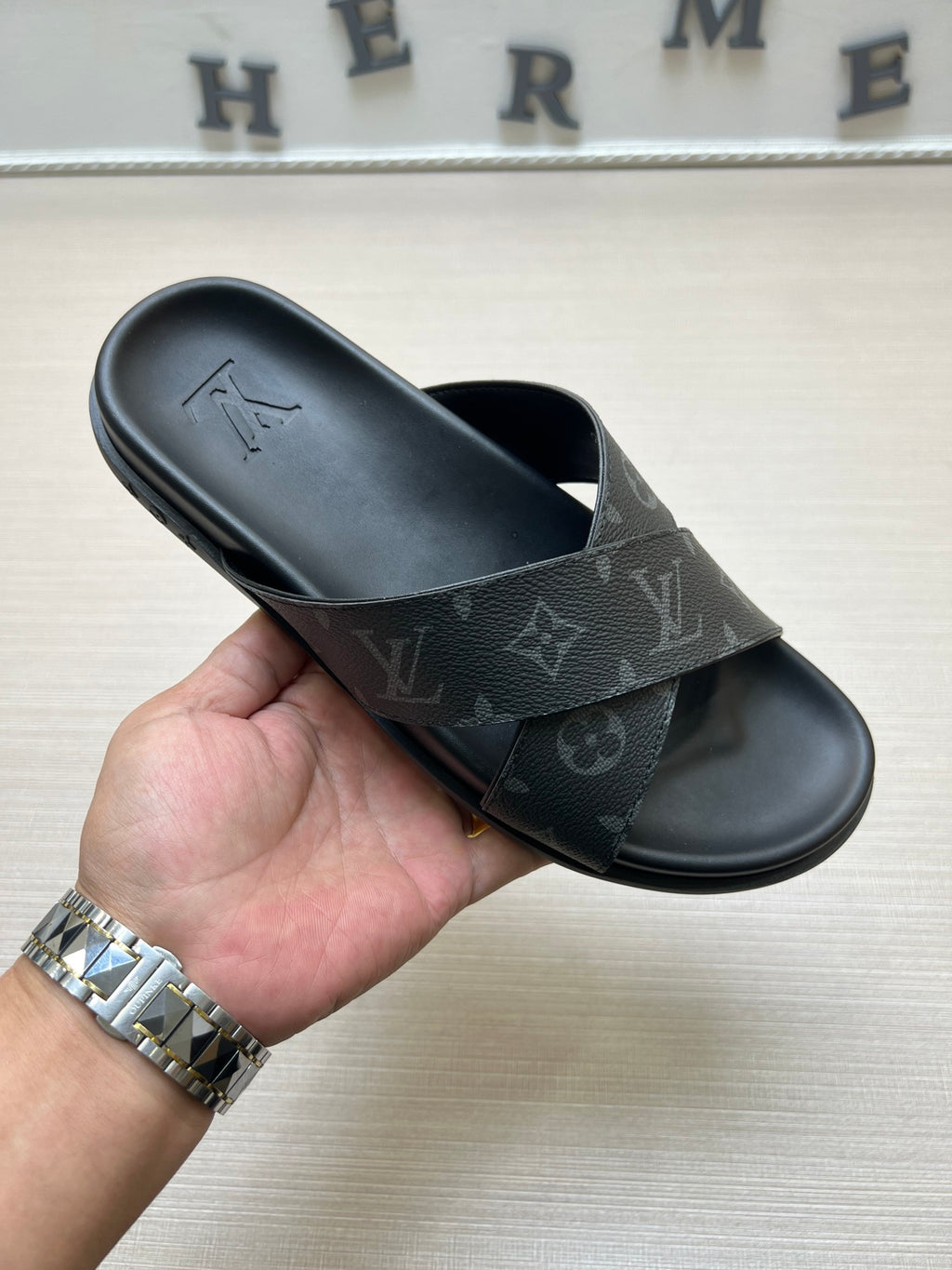 Z5ZE56 Popular slippers