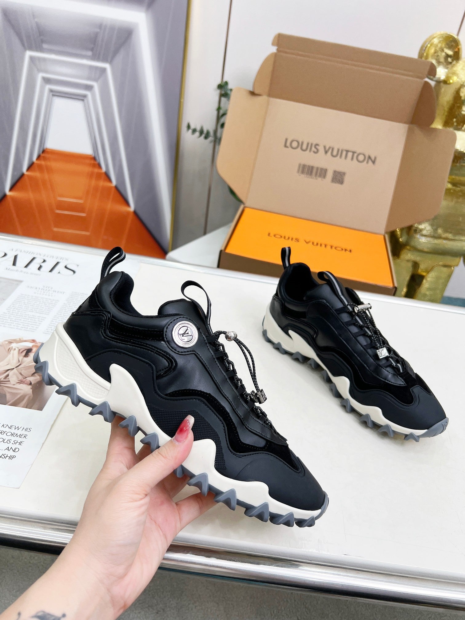 Z2Q105E285 Popular high-quality Shoes