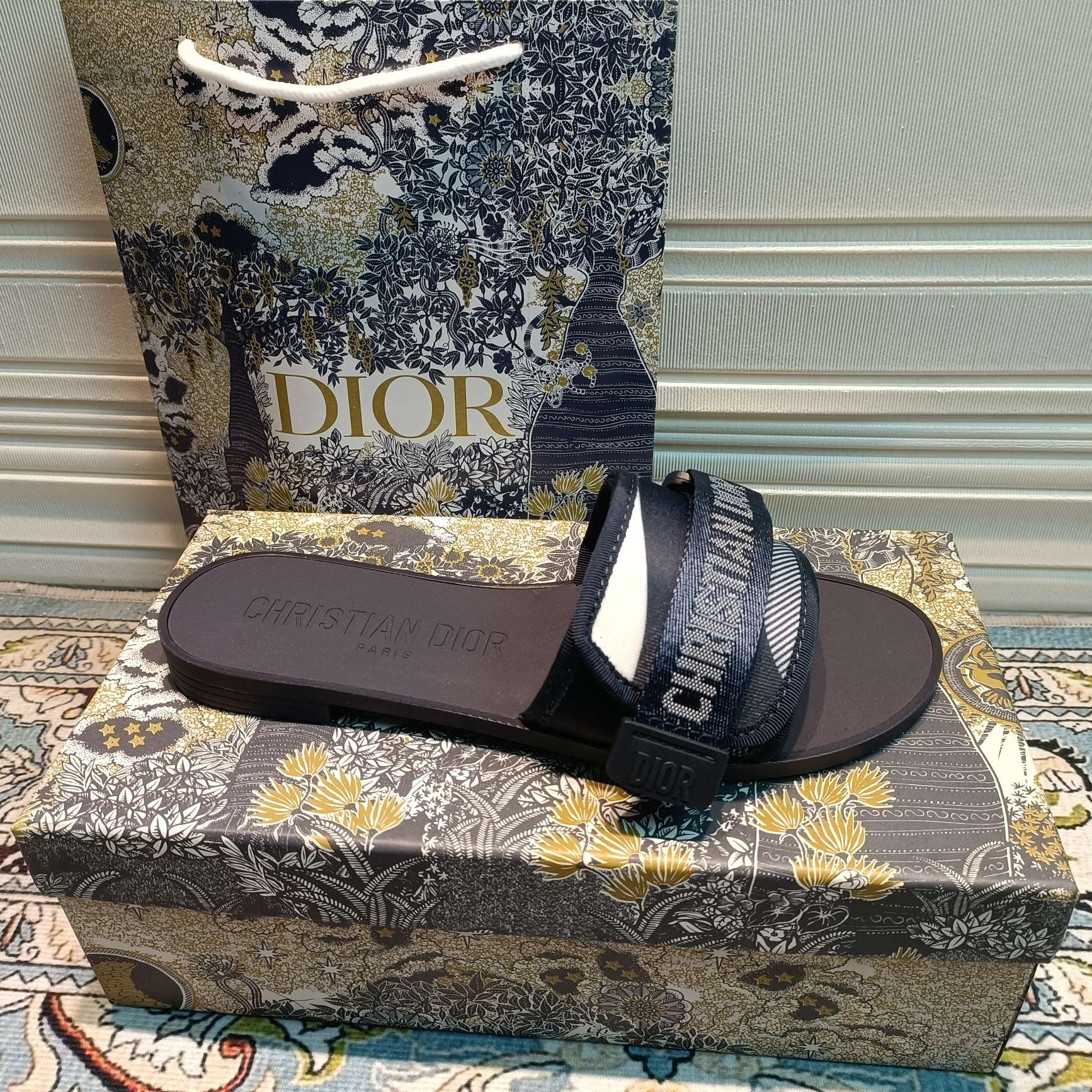 Z1ZD20 Popular Slippers