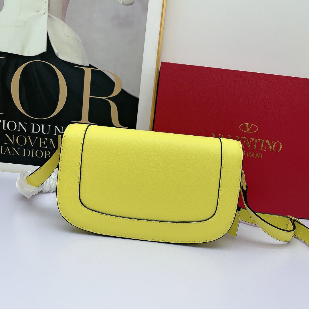 B5X111VL45 Popular  leather bag 
