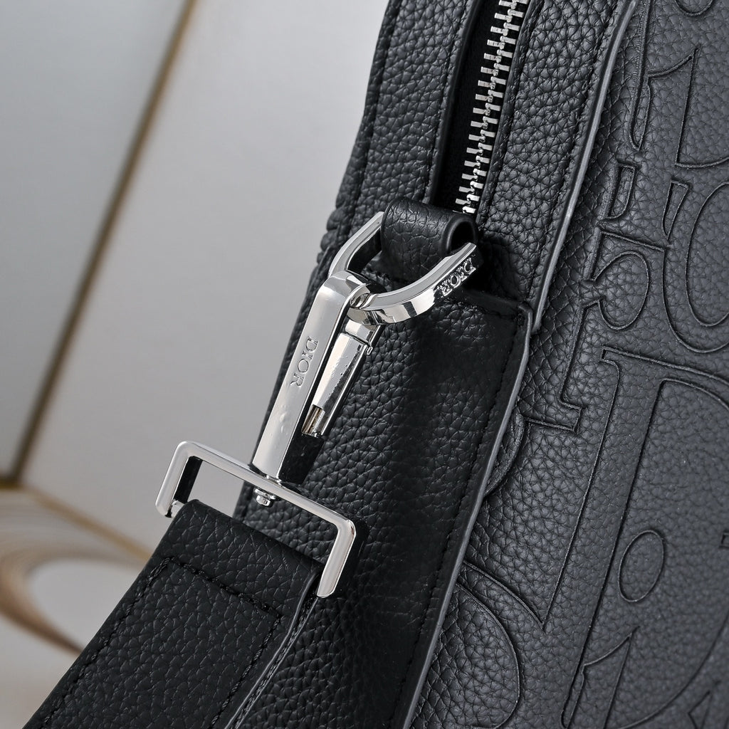 B1N76D15 Popular leather bag
