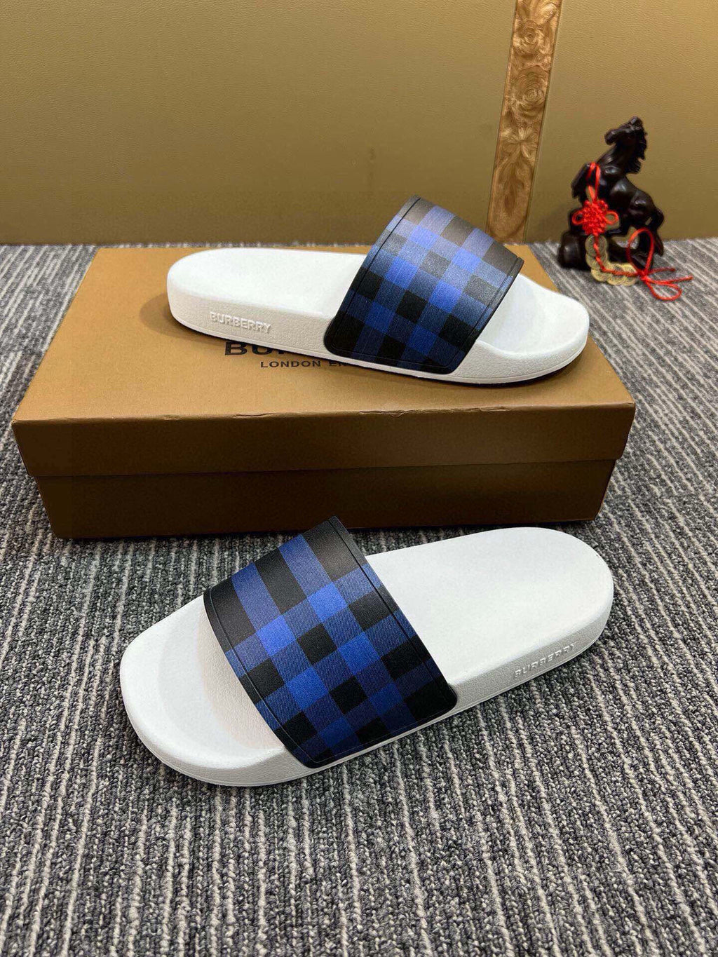 Z5Z35R262 Popular Slippers